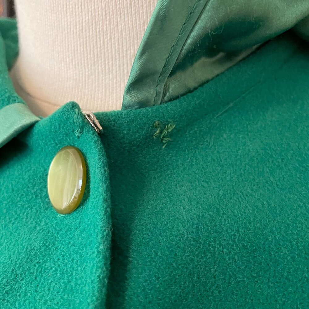 70s Vintage Appel Green Women's Robe With Green Buttons & Satin Belt Size XL - Picture 8 of 8